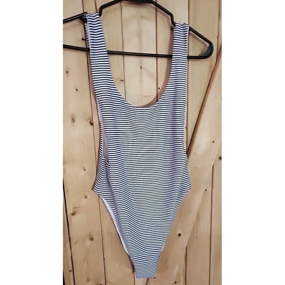 Aerie Super Scoop One Piece Swimsuit Size S‎ Navy White Stripe Hi Cut Cheeky